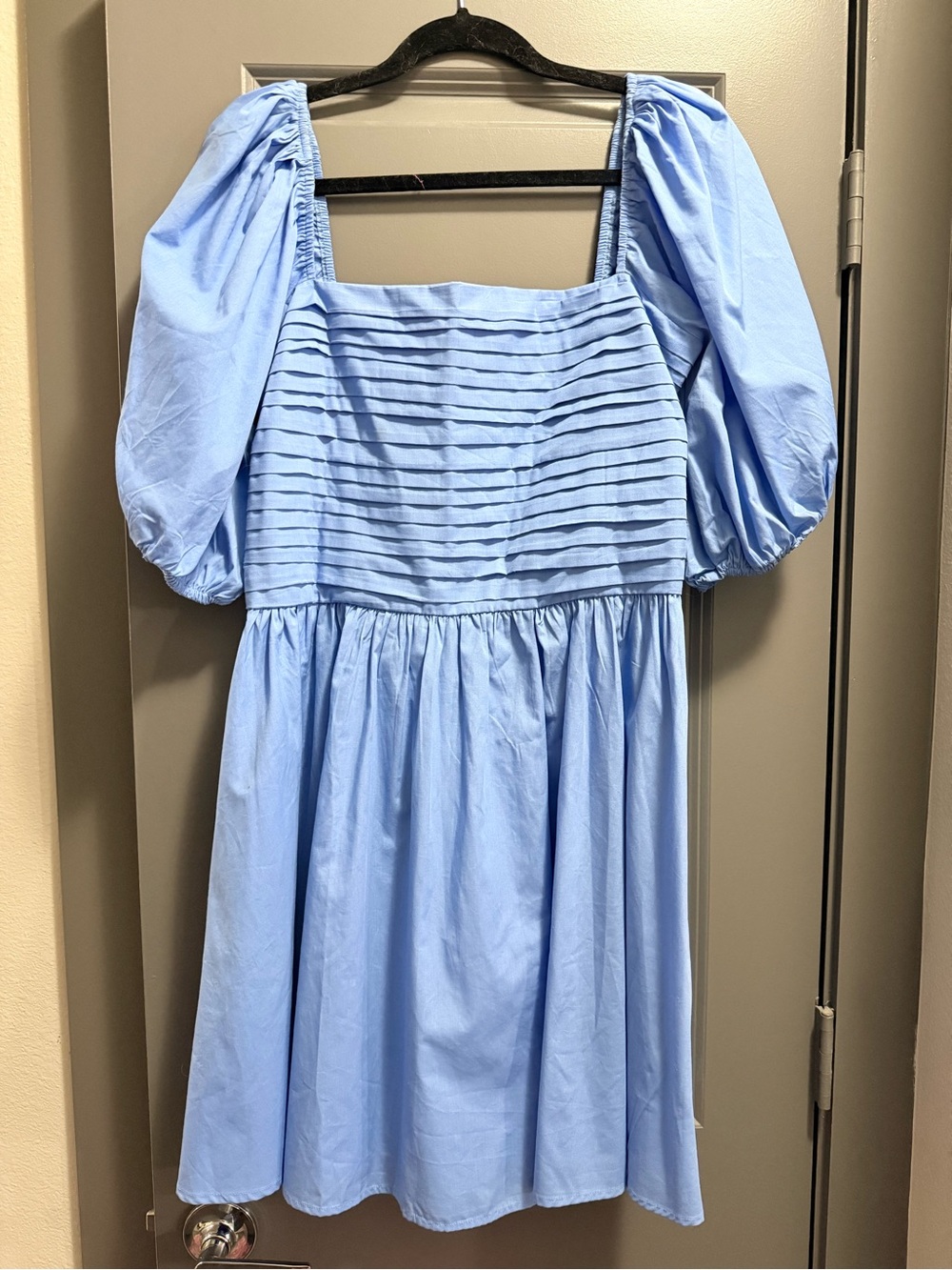 Abercrombie & Fitch Emerson Puff Sleeve Dress - Picture 2 of 4